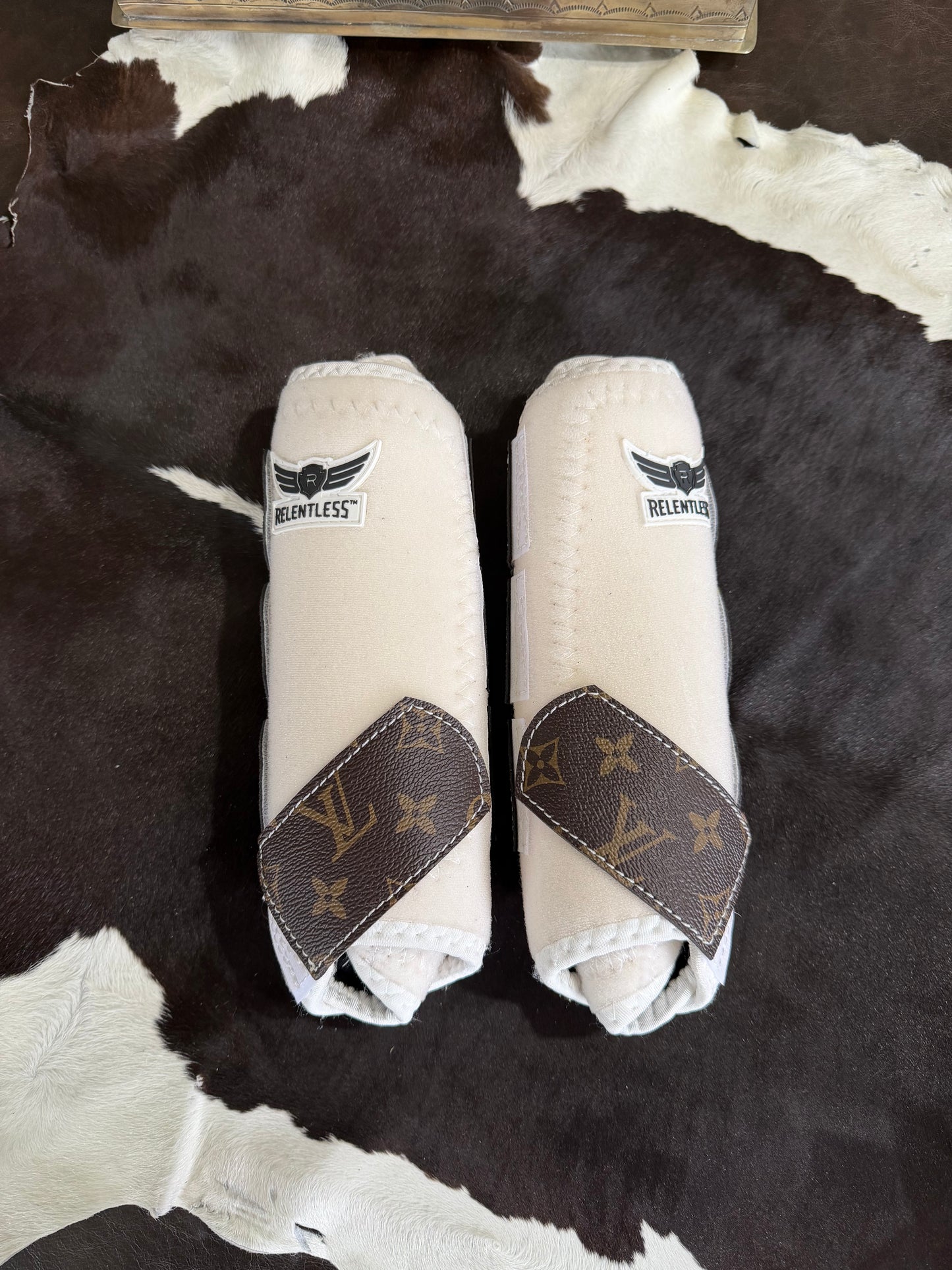 Ready to Ship LV Splint Boots